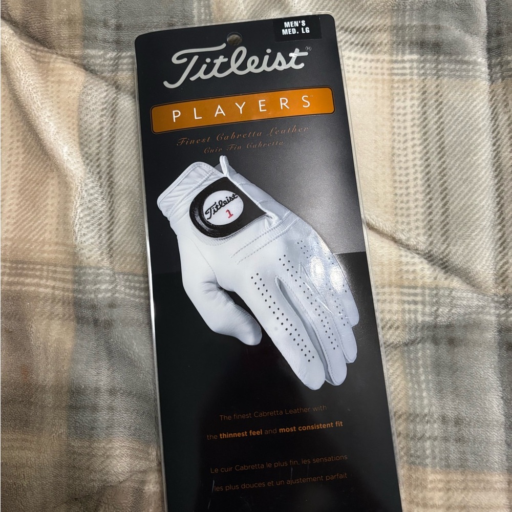 Titleist White Golf Glove with Black Accents